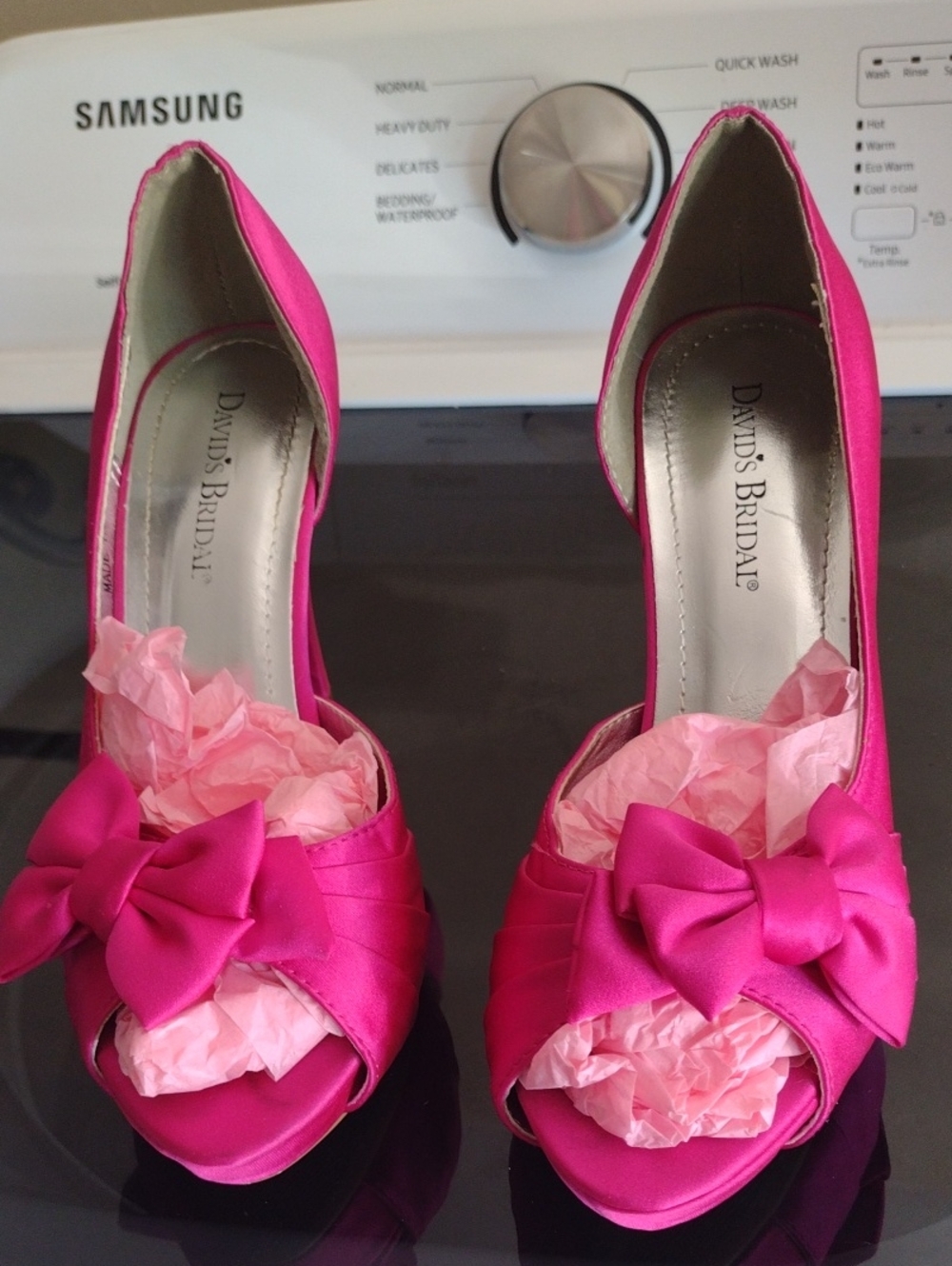 David's Bridal Satin Peep-Toe Heels with Bow in Hot Pink Size 7.5